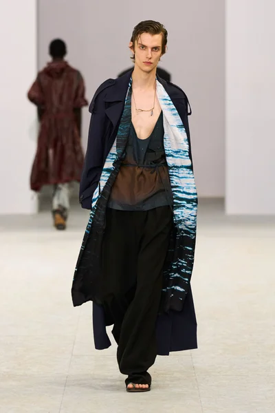 Look 57